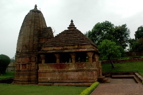 Pataleshwar Mandir Hindu Temple